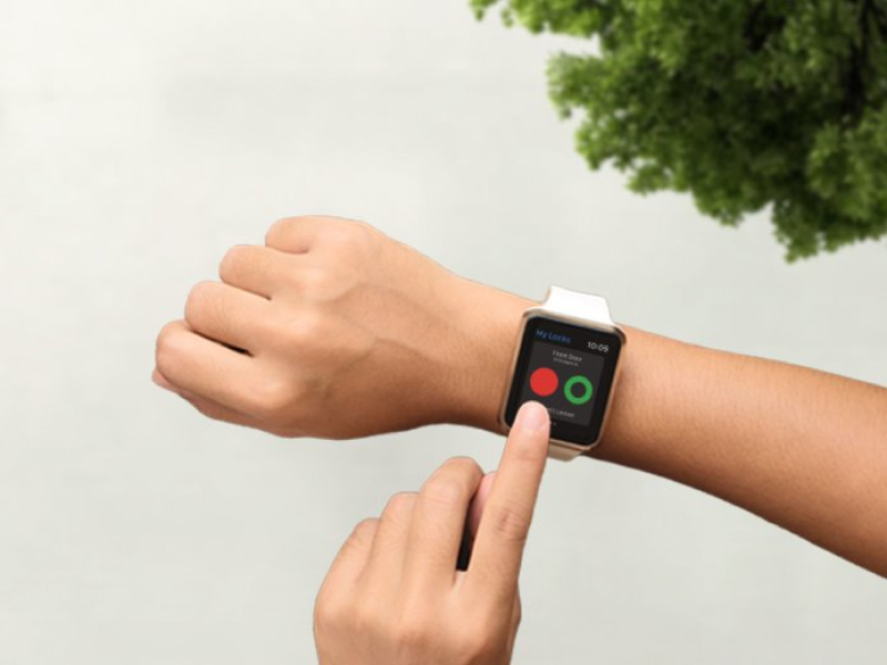 Apple Watch app for operating an August smart lock